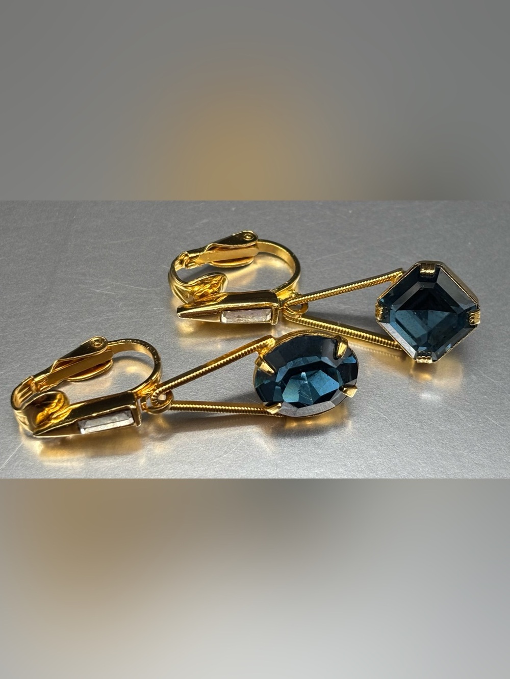 Vintage Asymmetrical Blue Glass Rhinestone Gold Tone Dangle Clip On Earrings